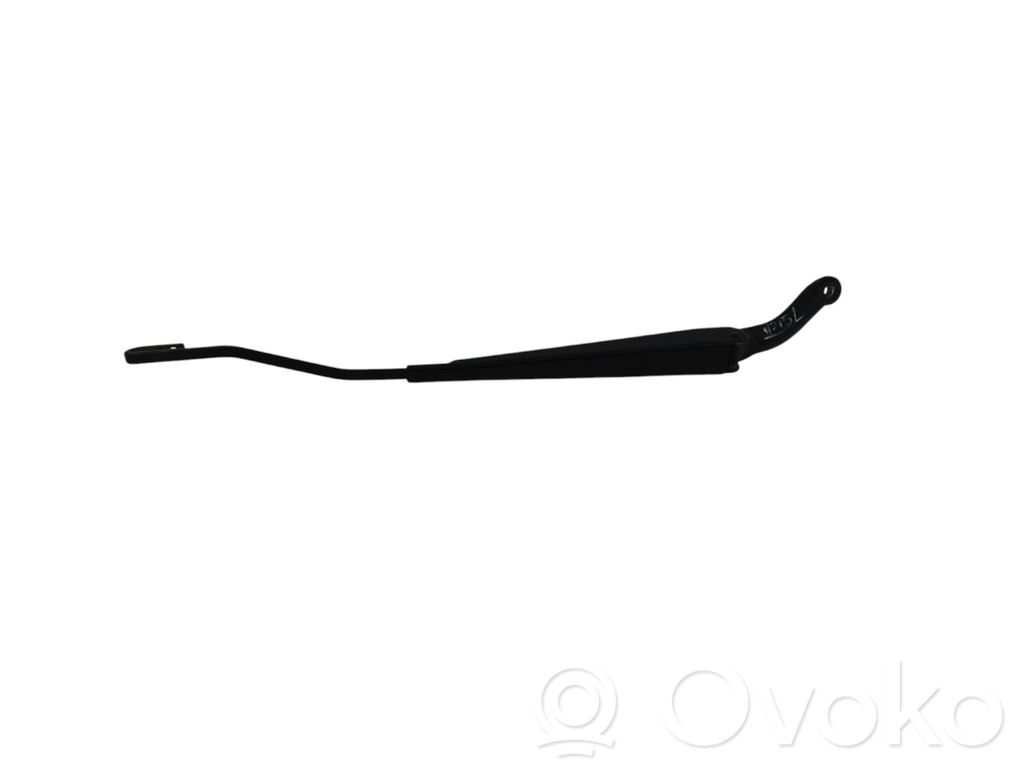 Volvo S80 Front wiper blade arm 