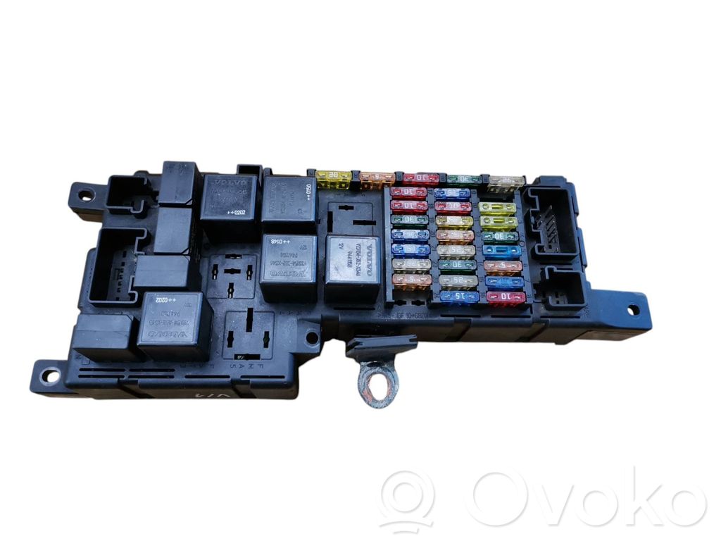 Volvo S60 Fuse module 