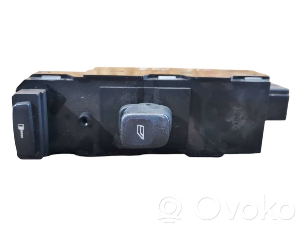 Volvo XC70 Electric window control switch 