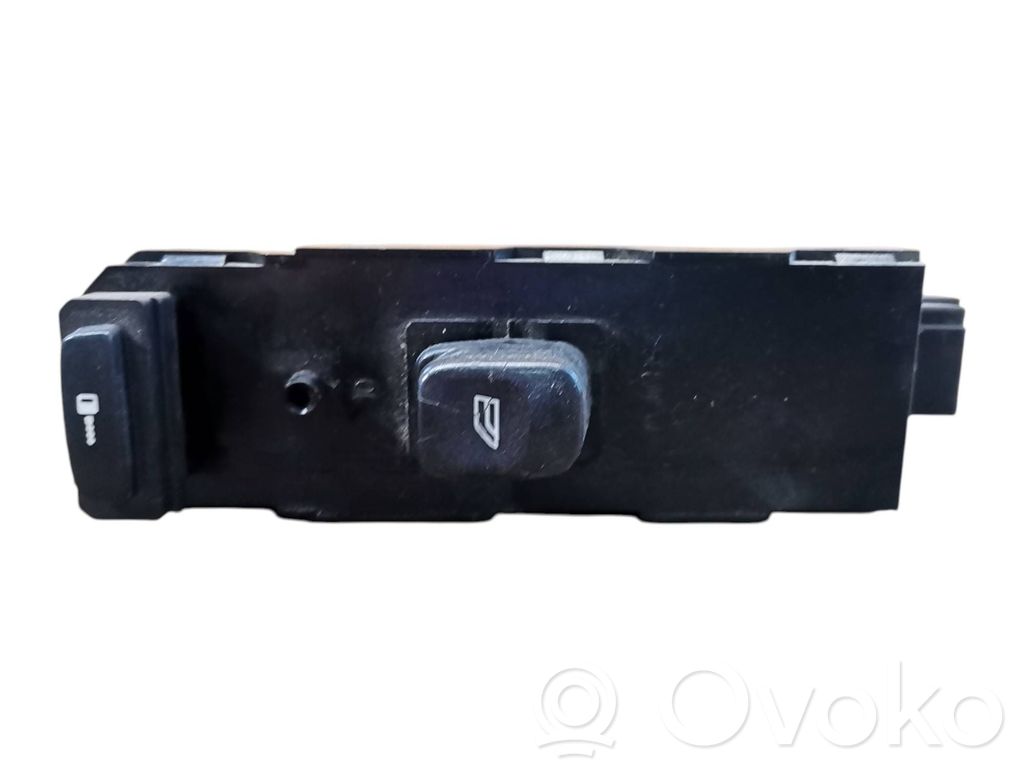 Volvo V70 Electric window control switch 
