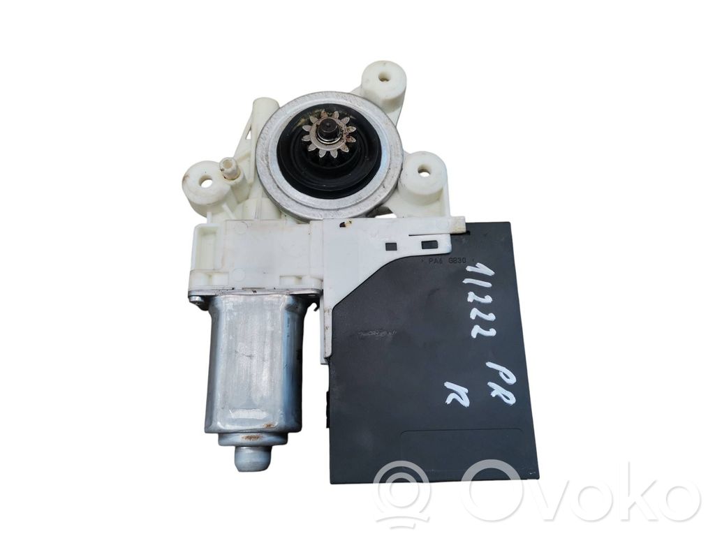 Volvo S40 Front door window regulator motor 