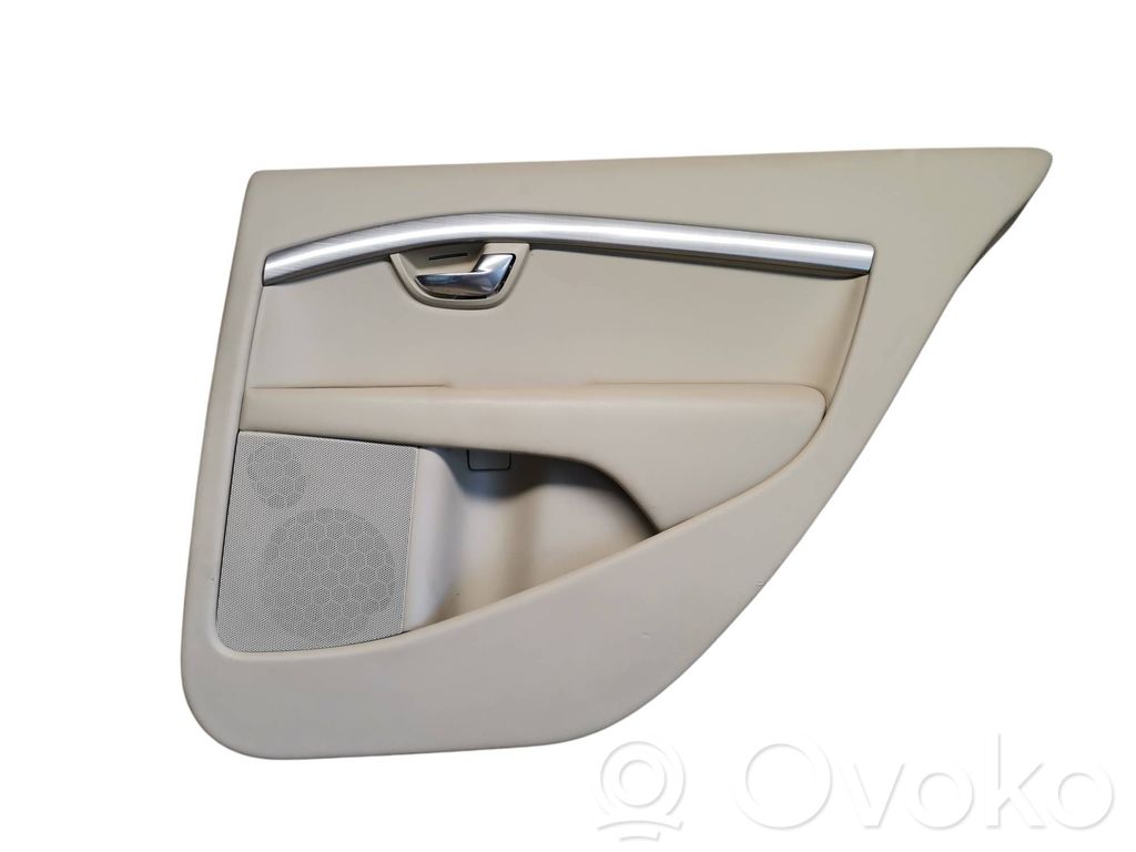 Volvo S80 Apšuvums aizmugurējām durvīm 