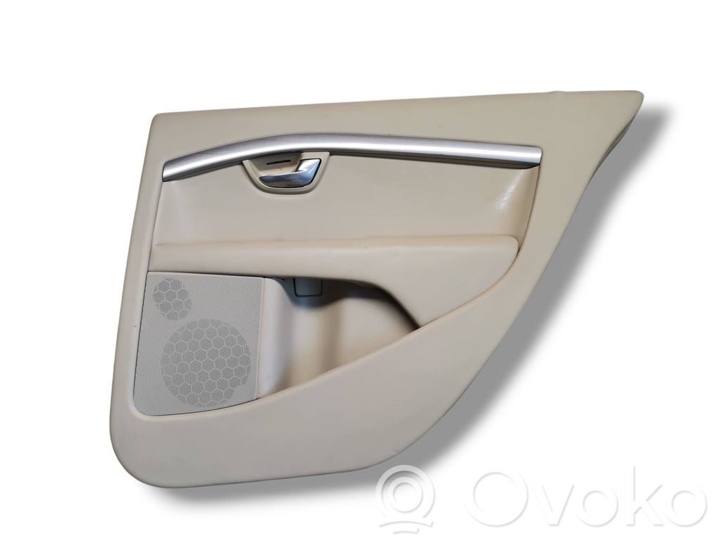 Volvo S80 Apšuvums aizmugurējām durvīm 