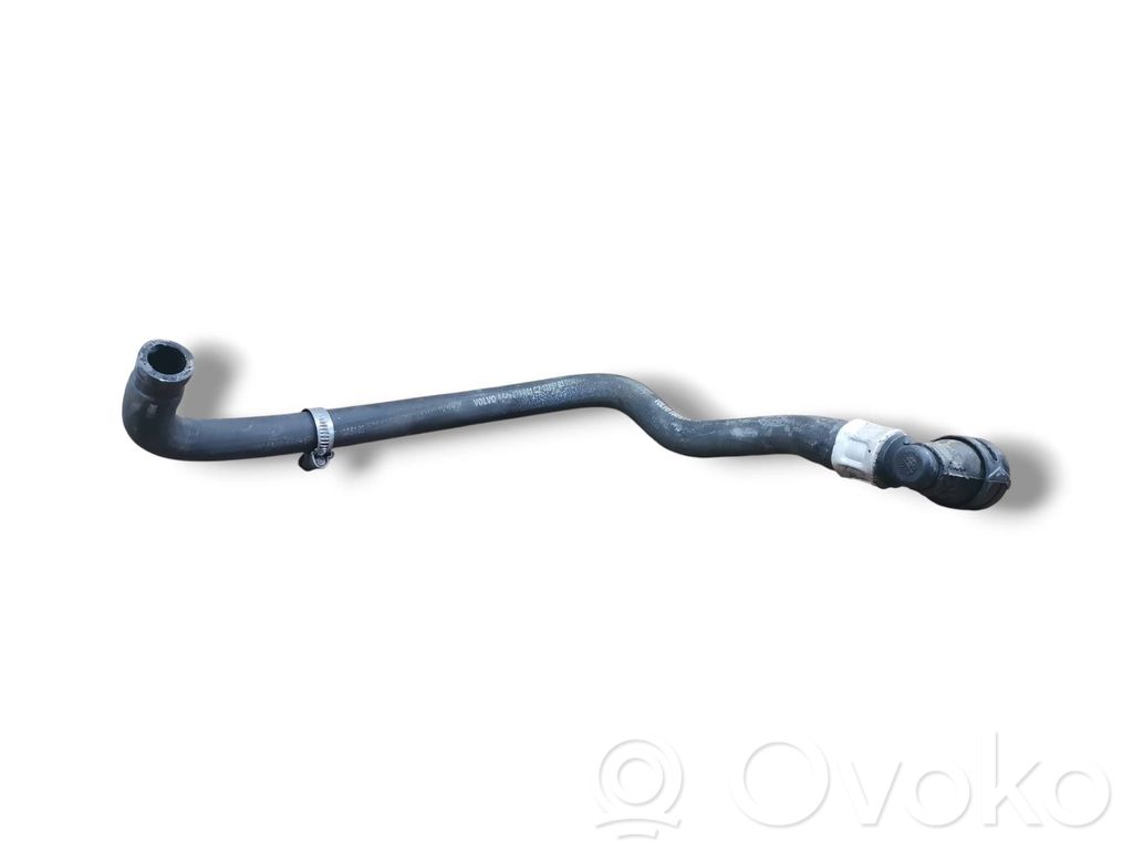 Volvo XC90 Engine coolant pipe/hose 