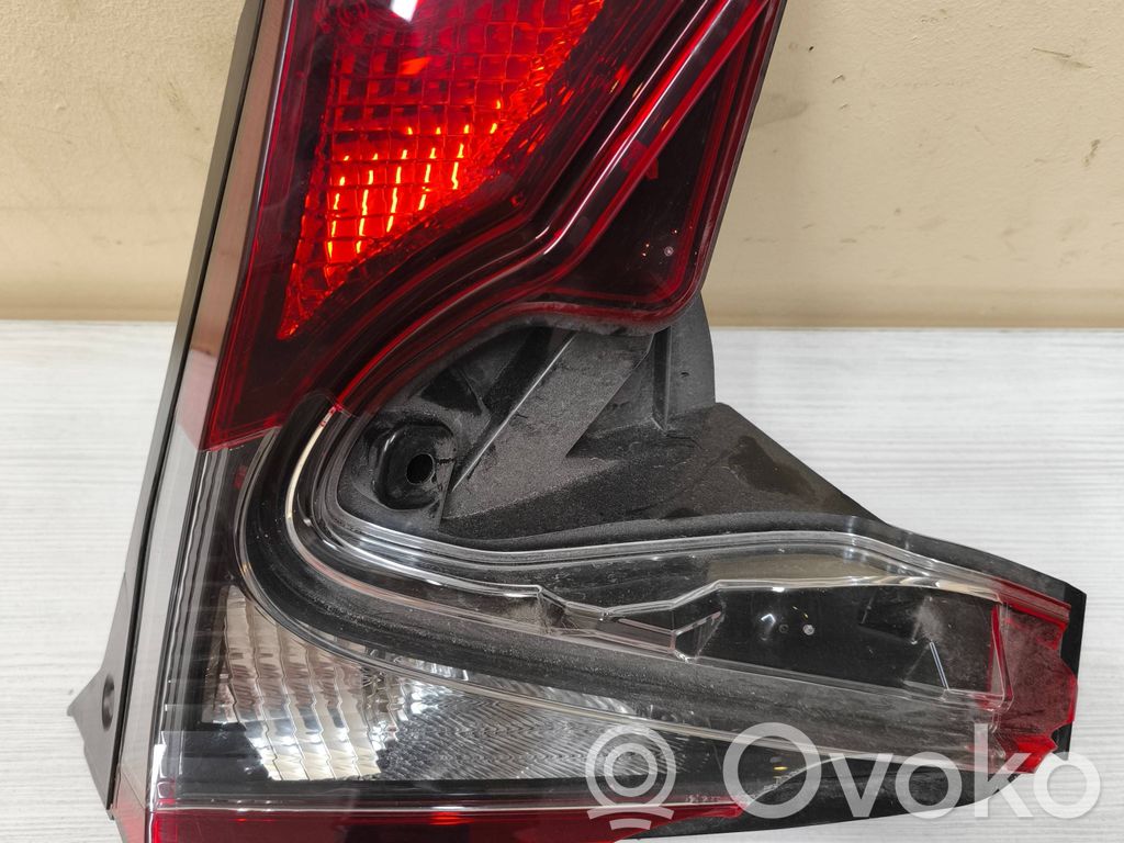 Toyota C-HR I Takaluukun takavalot 