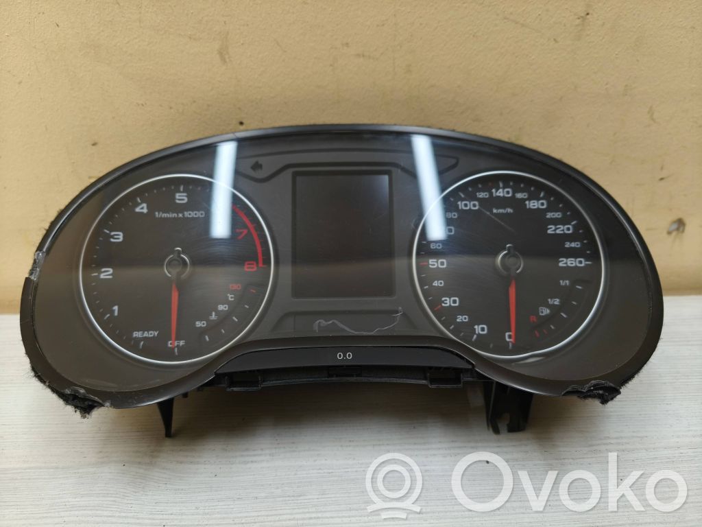 Audi Q2 - Geschwindigkeitsmesser Cockpit 