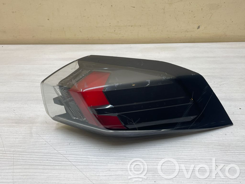 Peugeot 2008 II Lampa tylna 