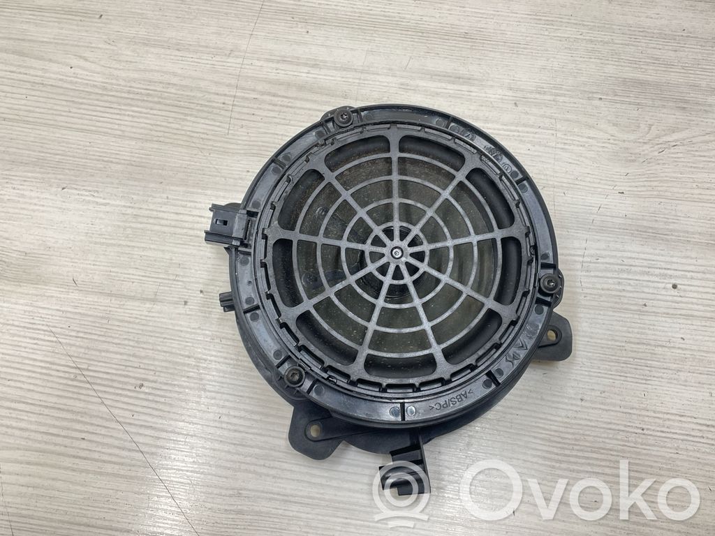Peugeot 2008 II Difuzor ușă față 