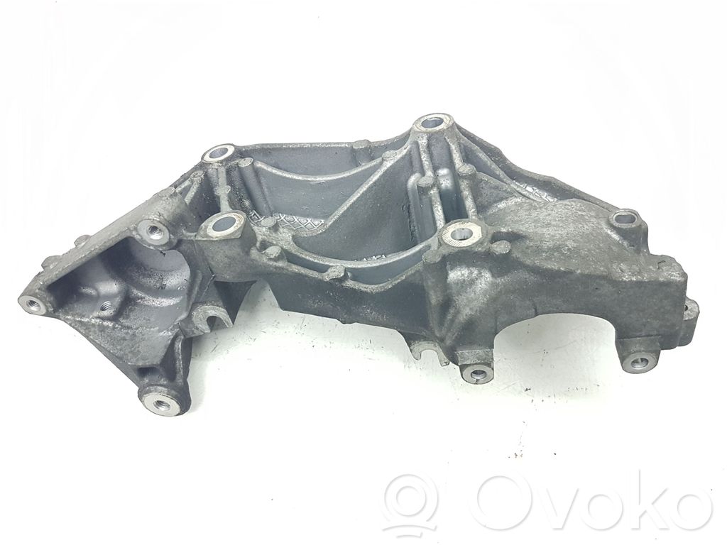 Renault Trafic II (X83) Generator/alternator bracket 