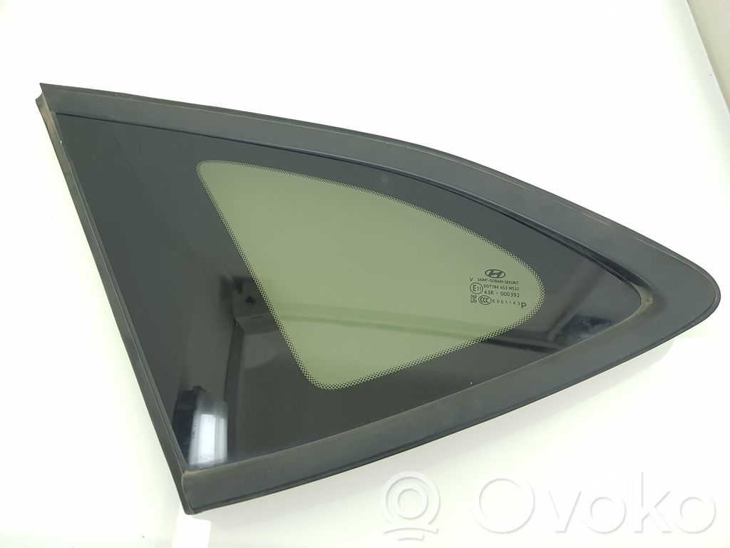 Hyundai Tucson TL Rear side window 