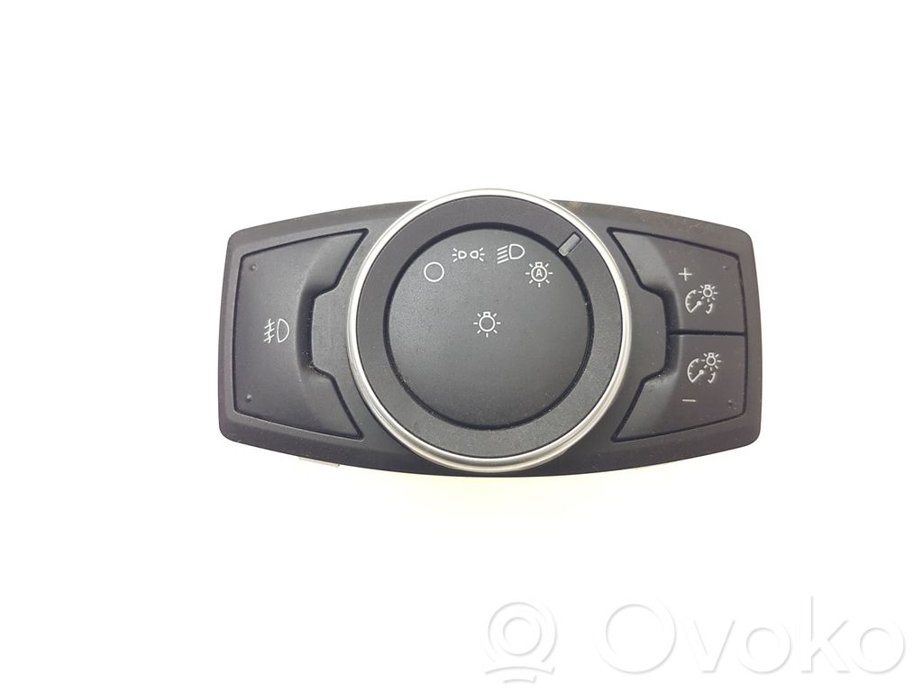 Ford C-MAX II Light switch 