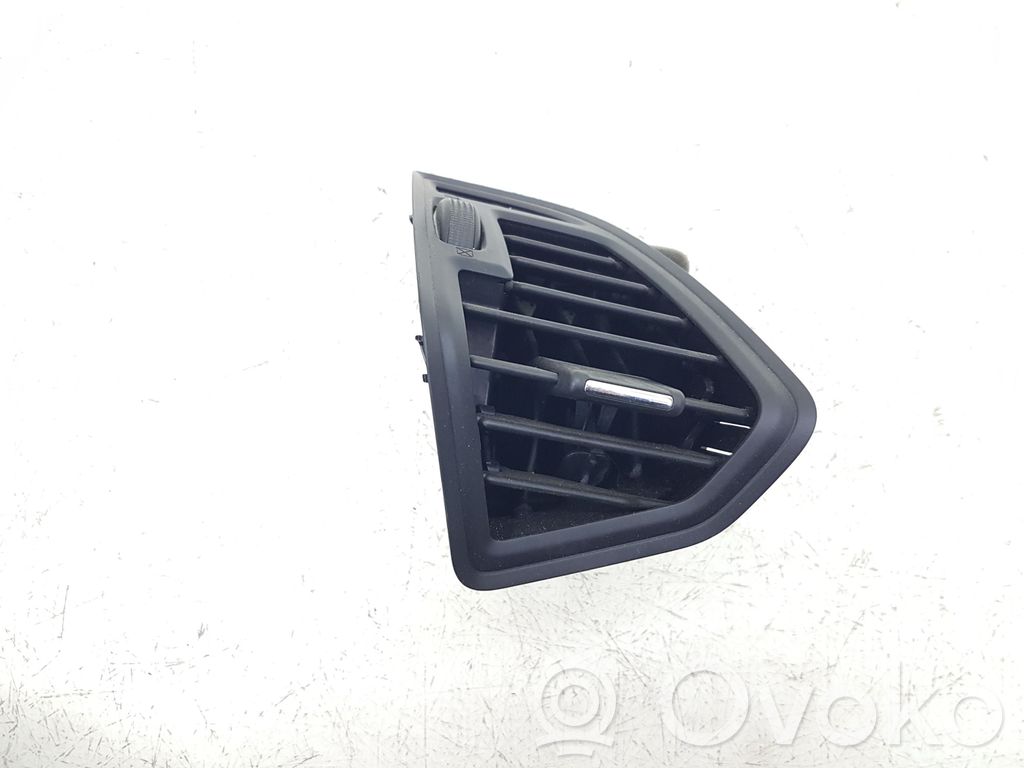 Ford C-MAX II Kojelaudan sivutuuletussuuttimen kehys 