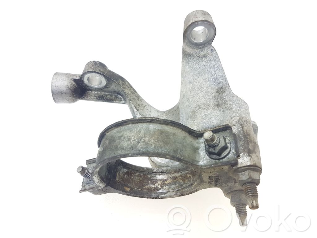 Ford Fusion II Staffa del cuscinetto di supporto dell’albero di trasmissione 