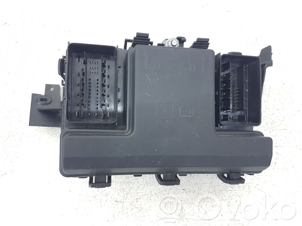 Ford Edge II Módulo de fusible 