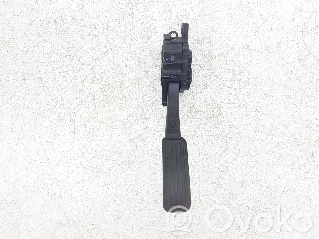 Ford Fusion II Accelerator throttle pedal 