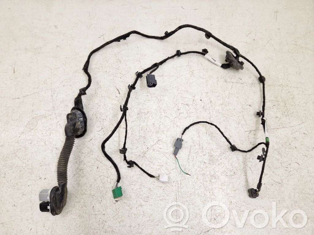 Ford Explorer VI Cableado de puerta trasera 