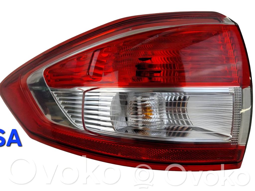 Ford C-MAX II Lampa tylna 