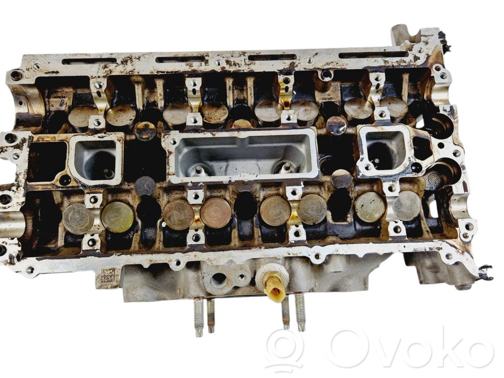 Ford Escape III Engine head 