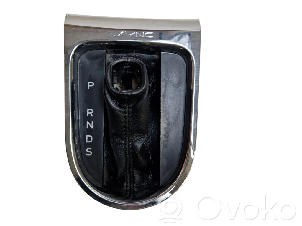 Ford Mustang VI Ātrumu pārslēgšanas sviras dekoratīvā apdare (āda, uzgalis) 