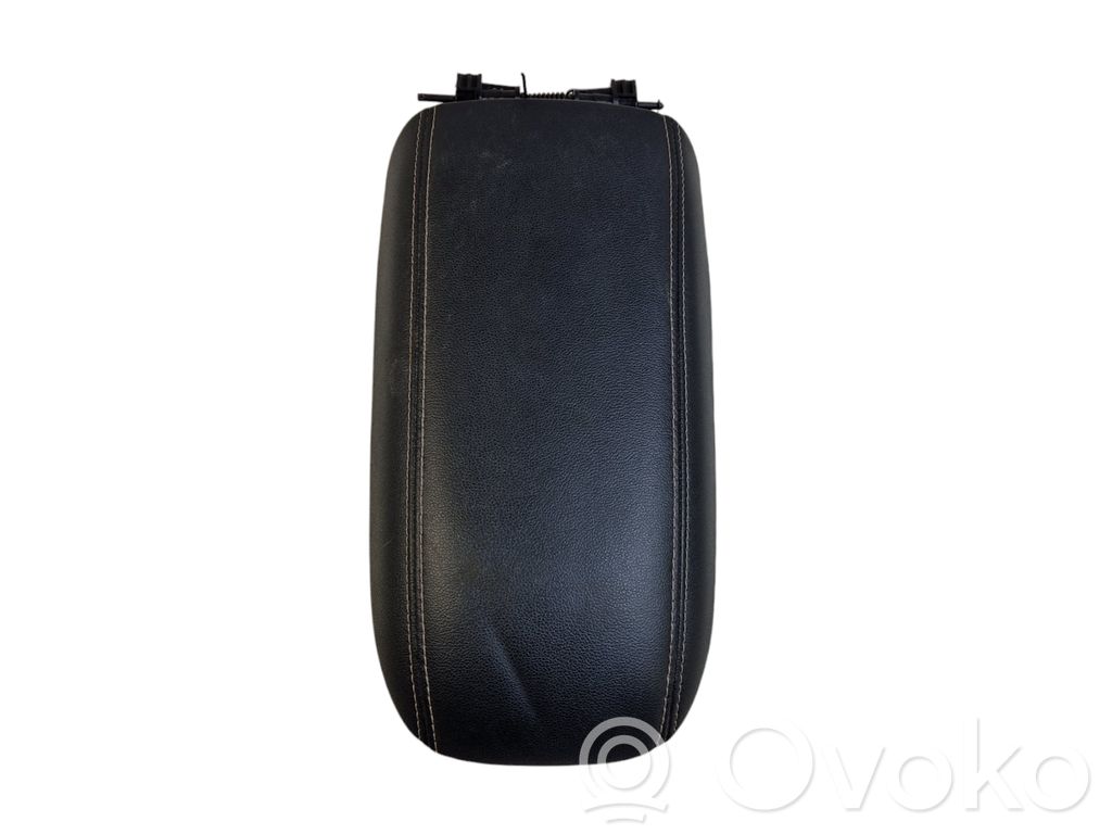 Ford Escape IV Armrest 