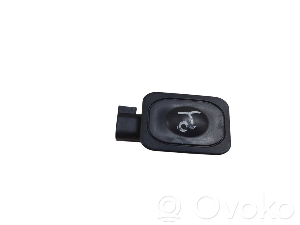 Ford Edge II Tailgate/trunk/boot open switch 