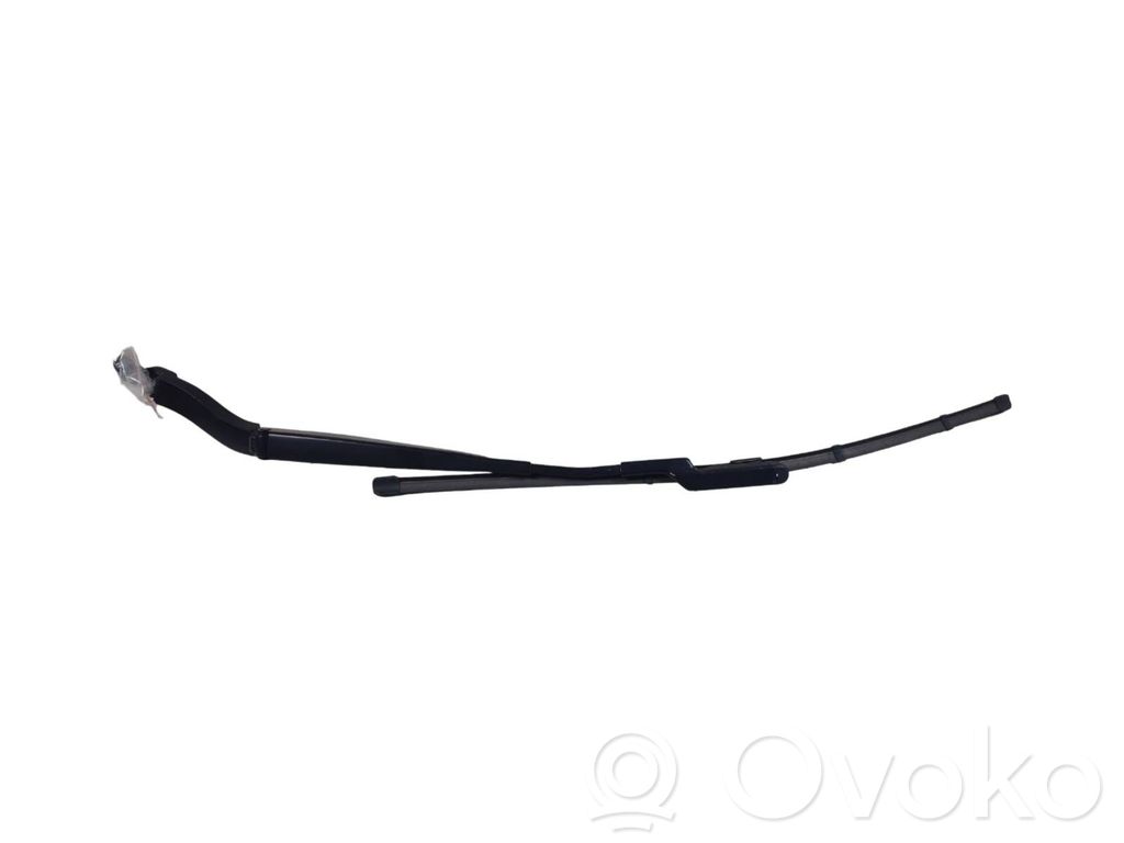 Ford Explorer V Front wiper blade arm 