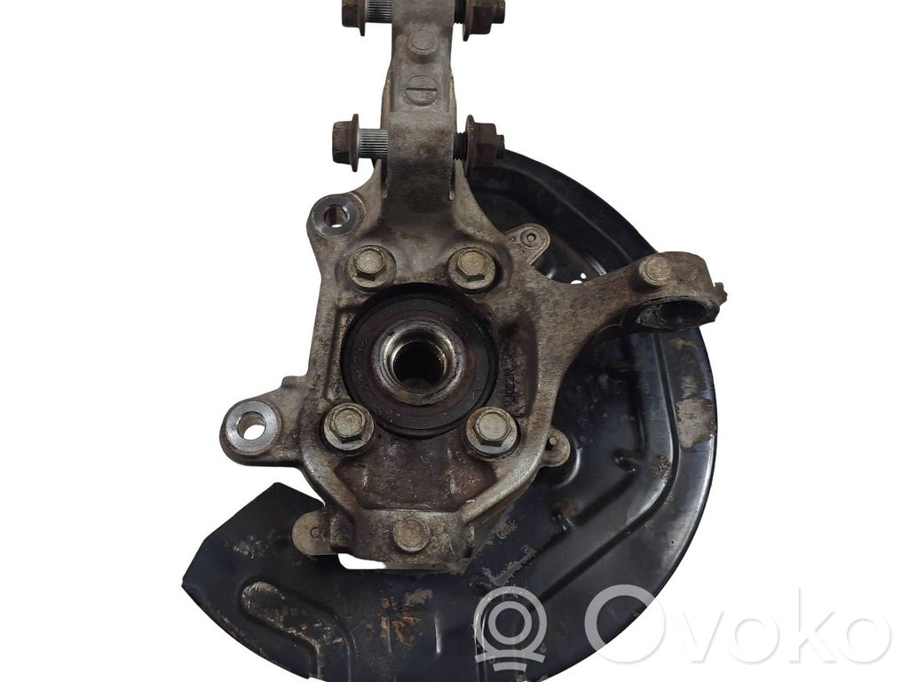 Front wheel hub   U022N