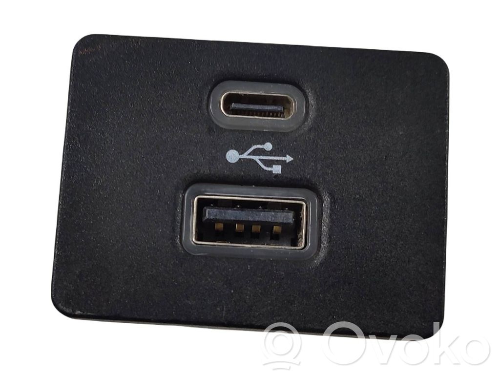 Ford Edge II USB-Anschluss 