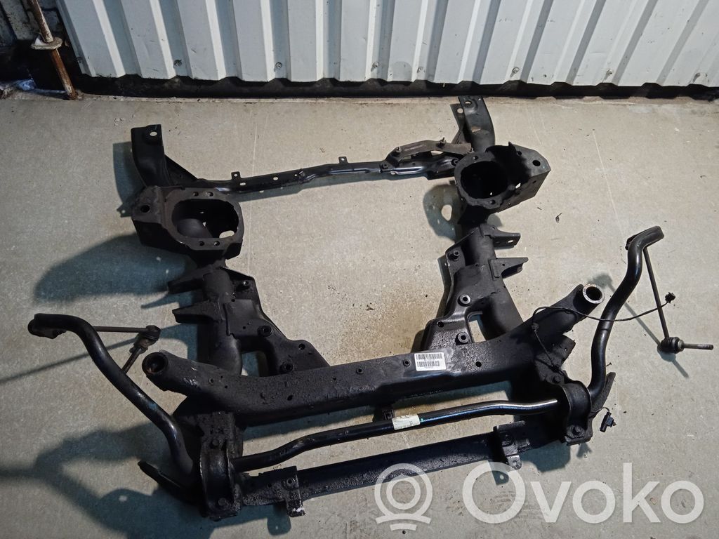 BMW X5 E70 Priekinis traversas 