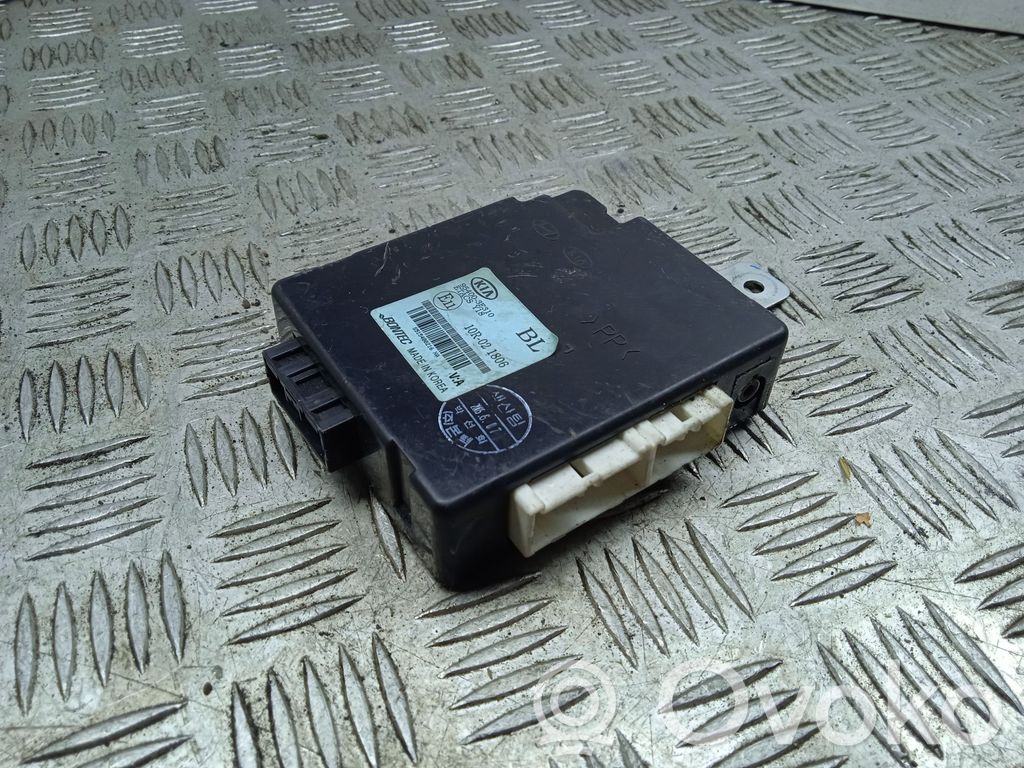 KIA Sorento Door central lock control unit/module 