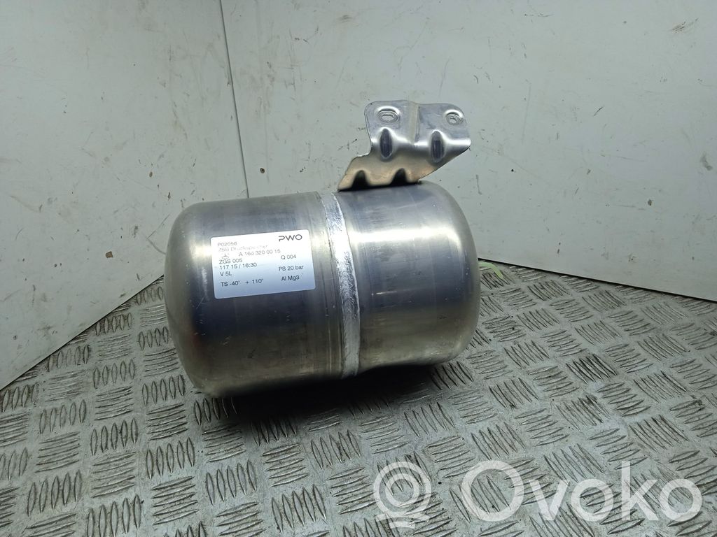 Mercedes-Benz GLE (W166 - C292) Air suspension tank/reservoir 