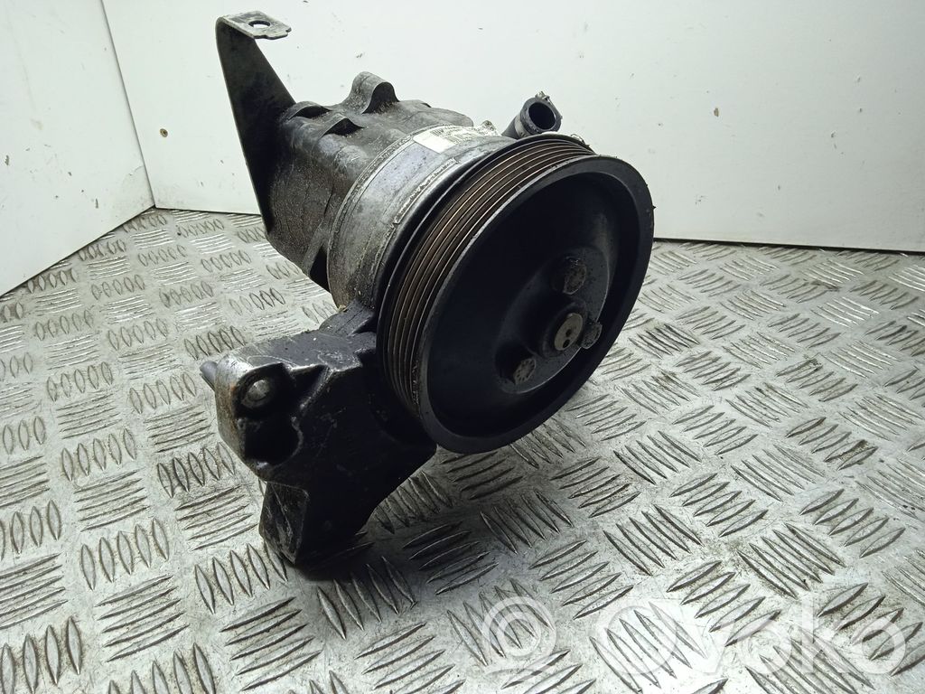 BMW 7 E65 E66 Ohjaustehostimen pumppu 
