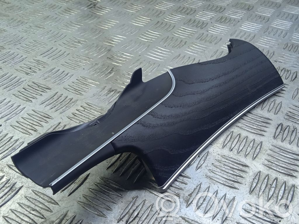 Mercedes-Benz E W213 Panelės apdaila 