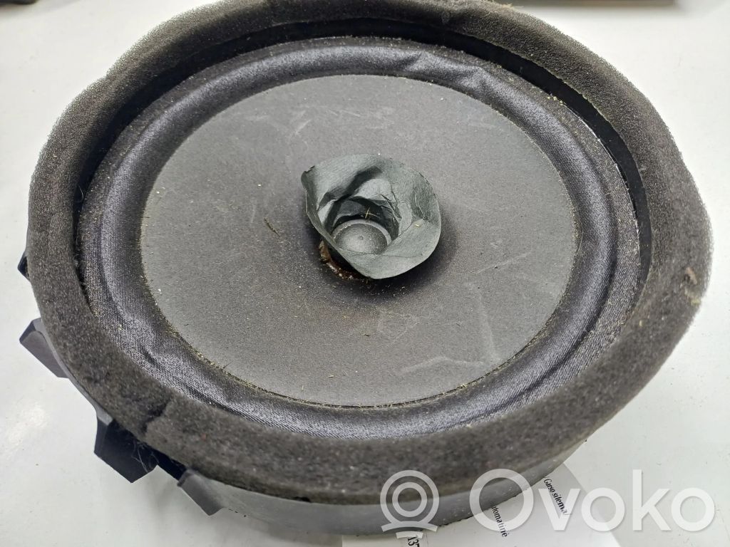 Mitsubishi Outlander Rear door speaker 