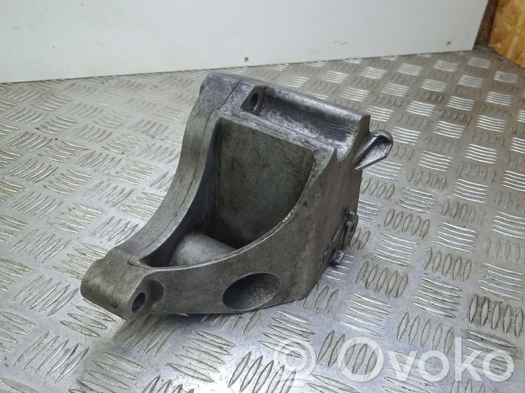 Saab 9-3 Ver2 Gearbox mounting bracket 