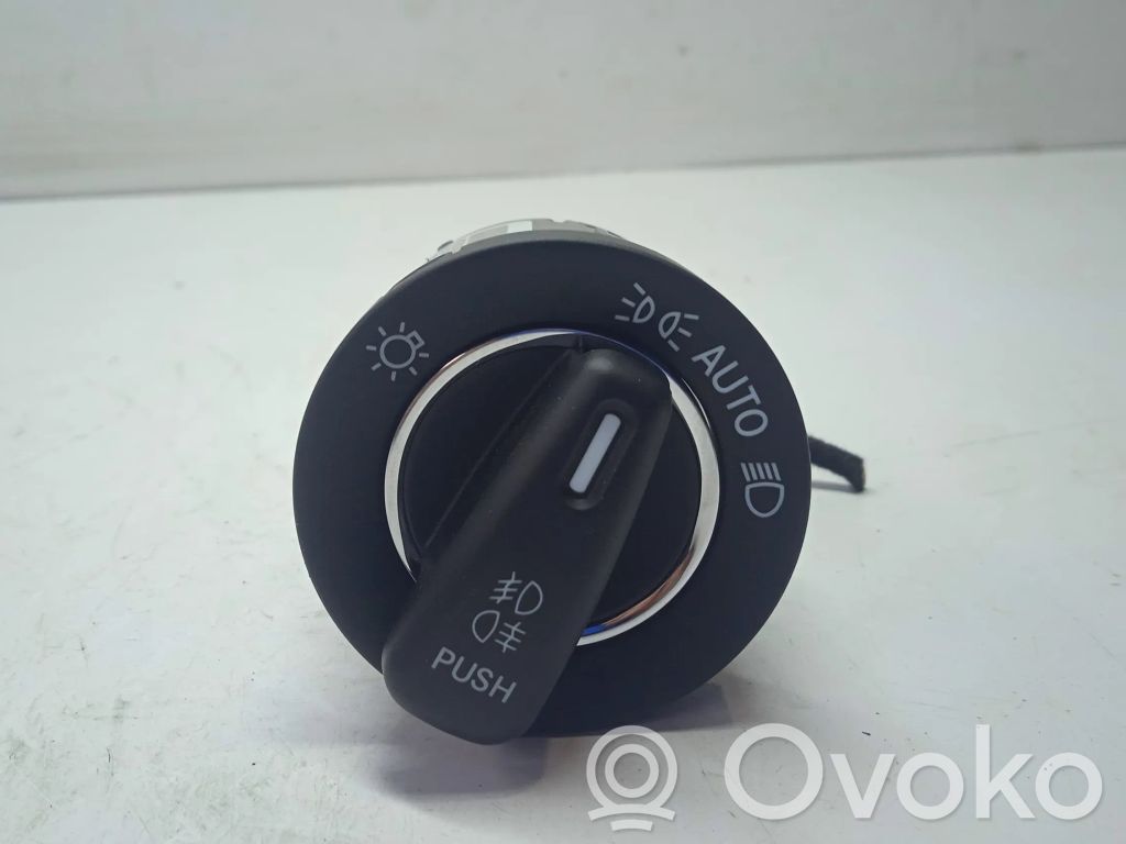 Light switch   6MS81DX9AA