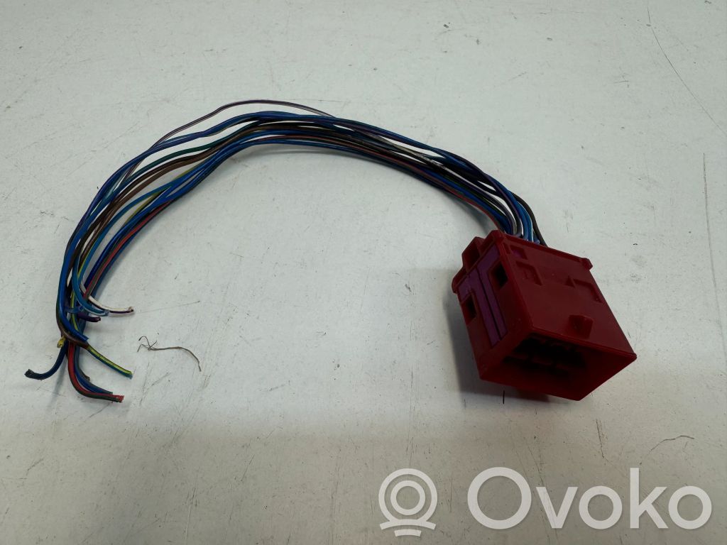 Otros cableados   8E0972575