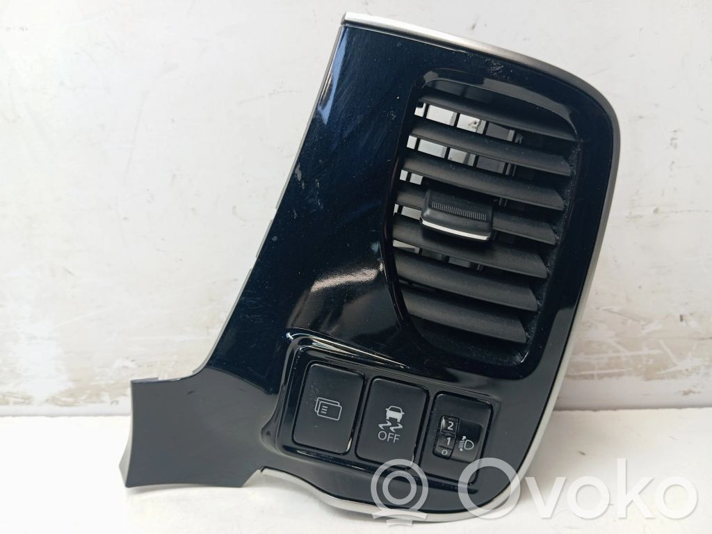 Mitsubishi Outlander Šoninės oro grotelės 