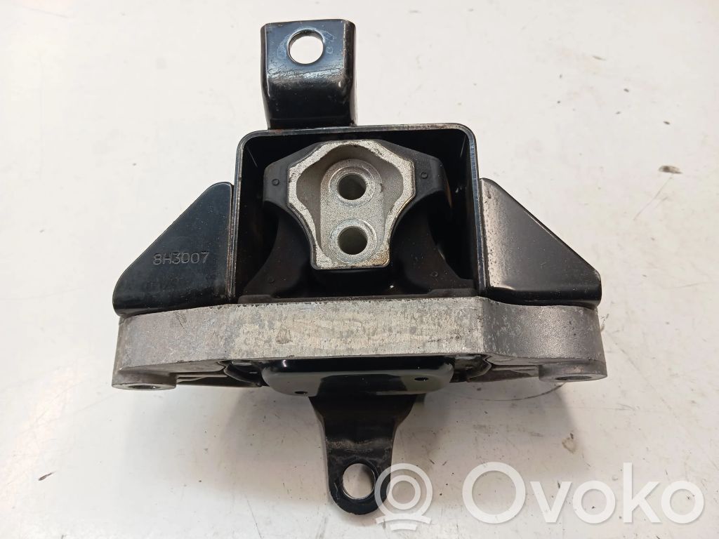 Hyundai Tucson TL Engine mount bracket 