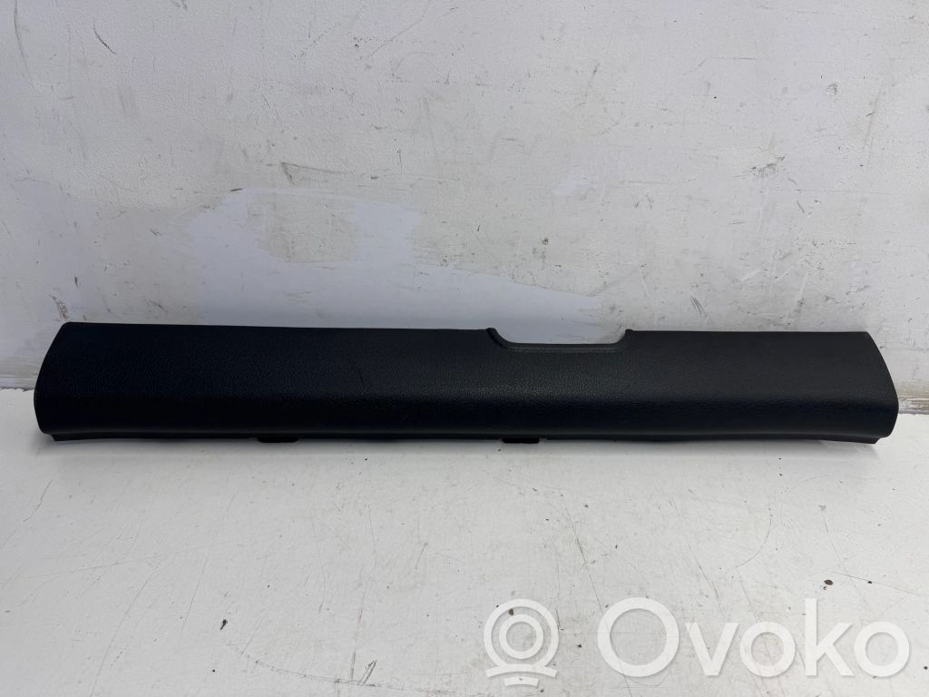 KIA Stinger Moldura protectora del borde delantero 