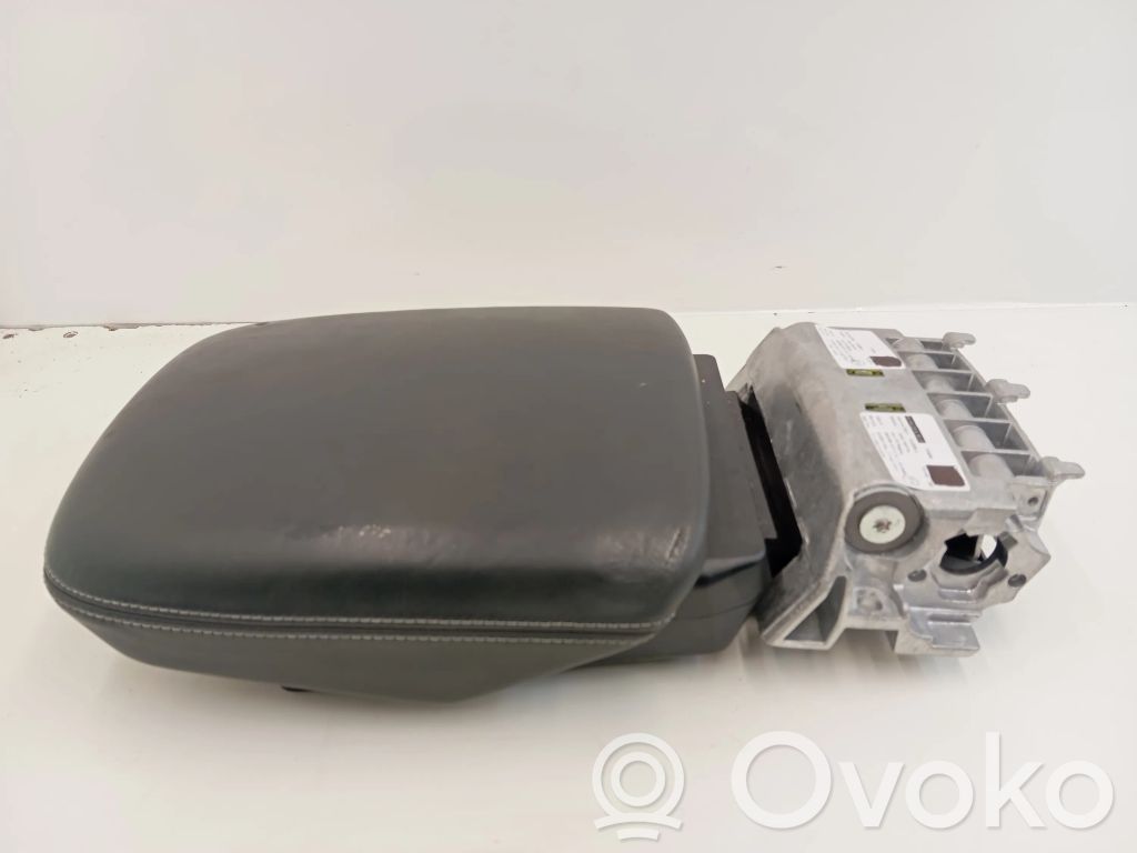 Audi Q7 4M Armrest 