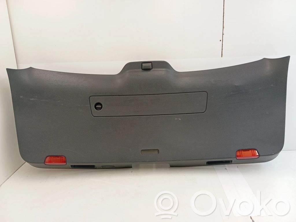 Porsche Macan (95B) Tailgate trim 
