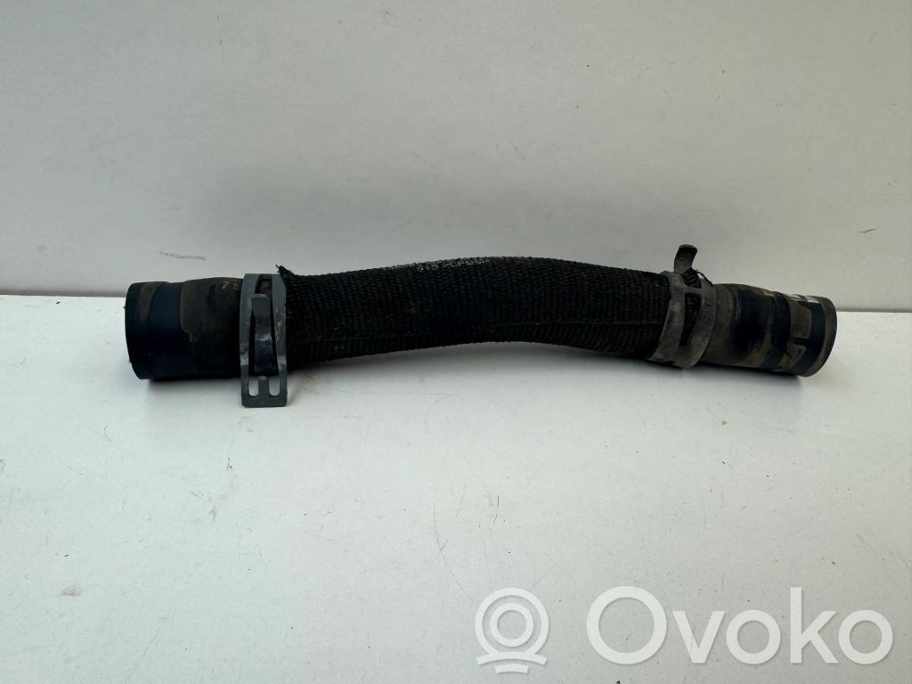 Audi Q7 4M Engine coolant pipe/hose 