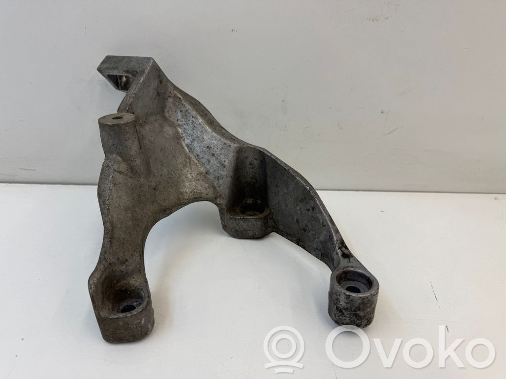 Audi Q7 4M Gearbox mounting bracket 