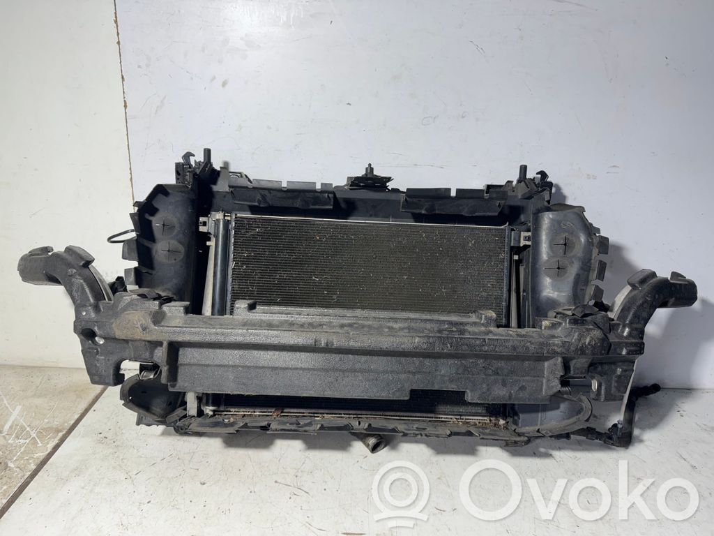 Audi Q7 4M Panou suport radiator 