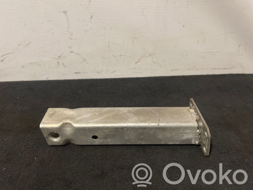 Audi Q7 4M Radiator support slam panel bracket 