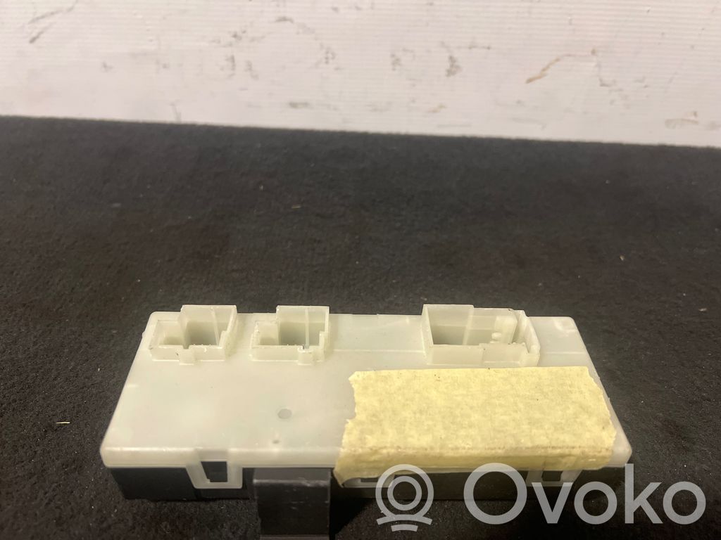 BMW 7 G11 G12 Tailgate/trunk control unit/module 