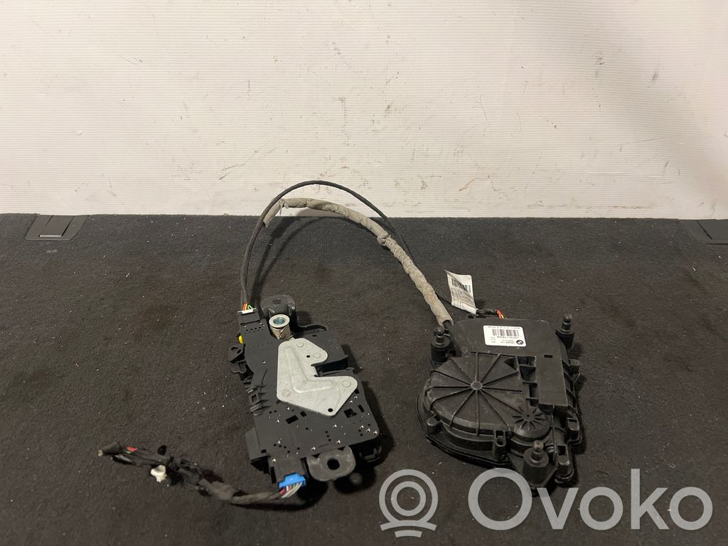 Siłownik elektryczny podnoszenia klapy tylnej / bagażnika   7411760