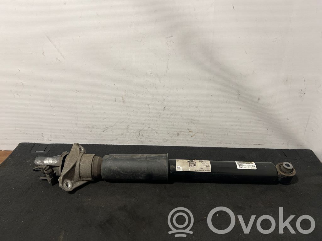 Audi Q7 4M Aizmugurē amortizators 