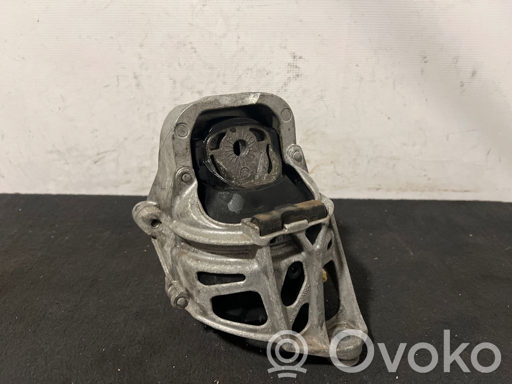 Audi Q7 4M Engine mount bracket 